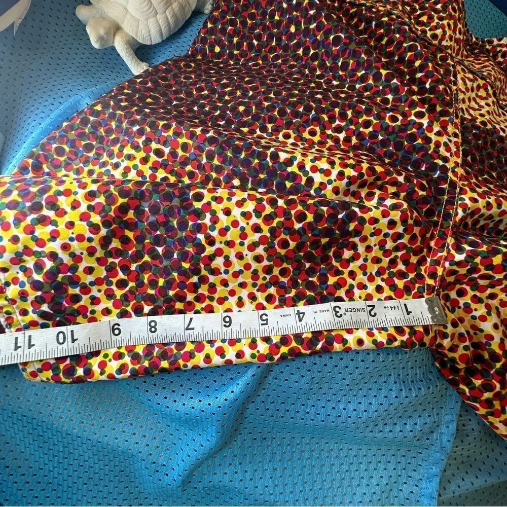 DC® SKATEBOARD CO. | HALFTONE DOTS—SURF TRUNKS | Mens 32